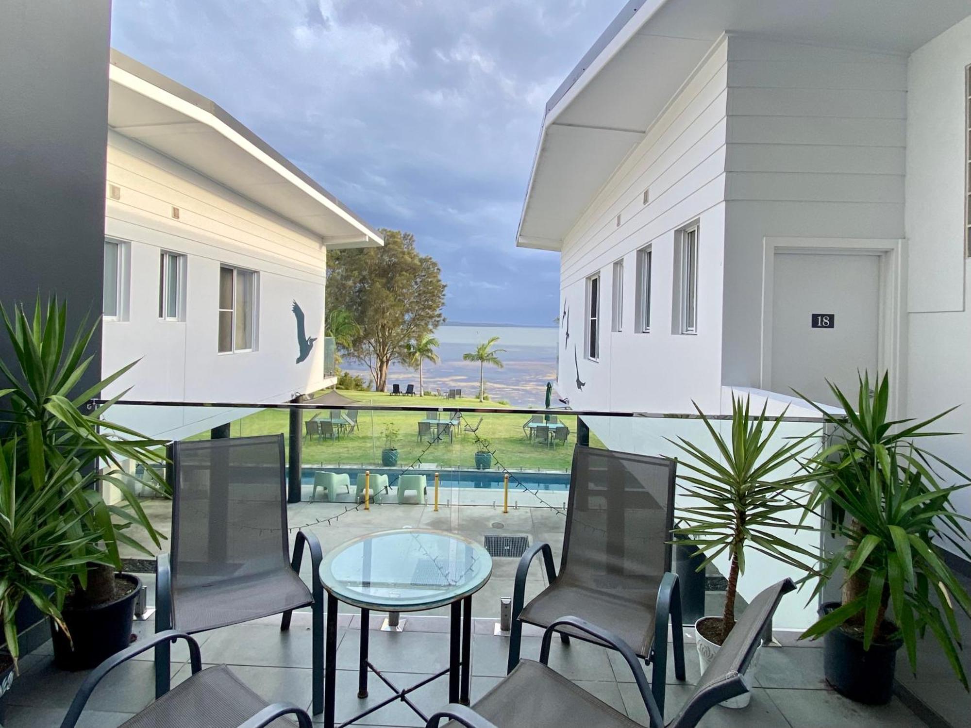 Lakes Aparthotel