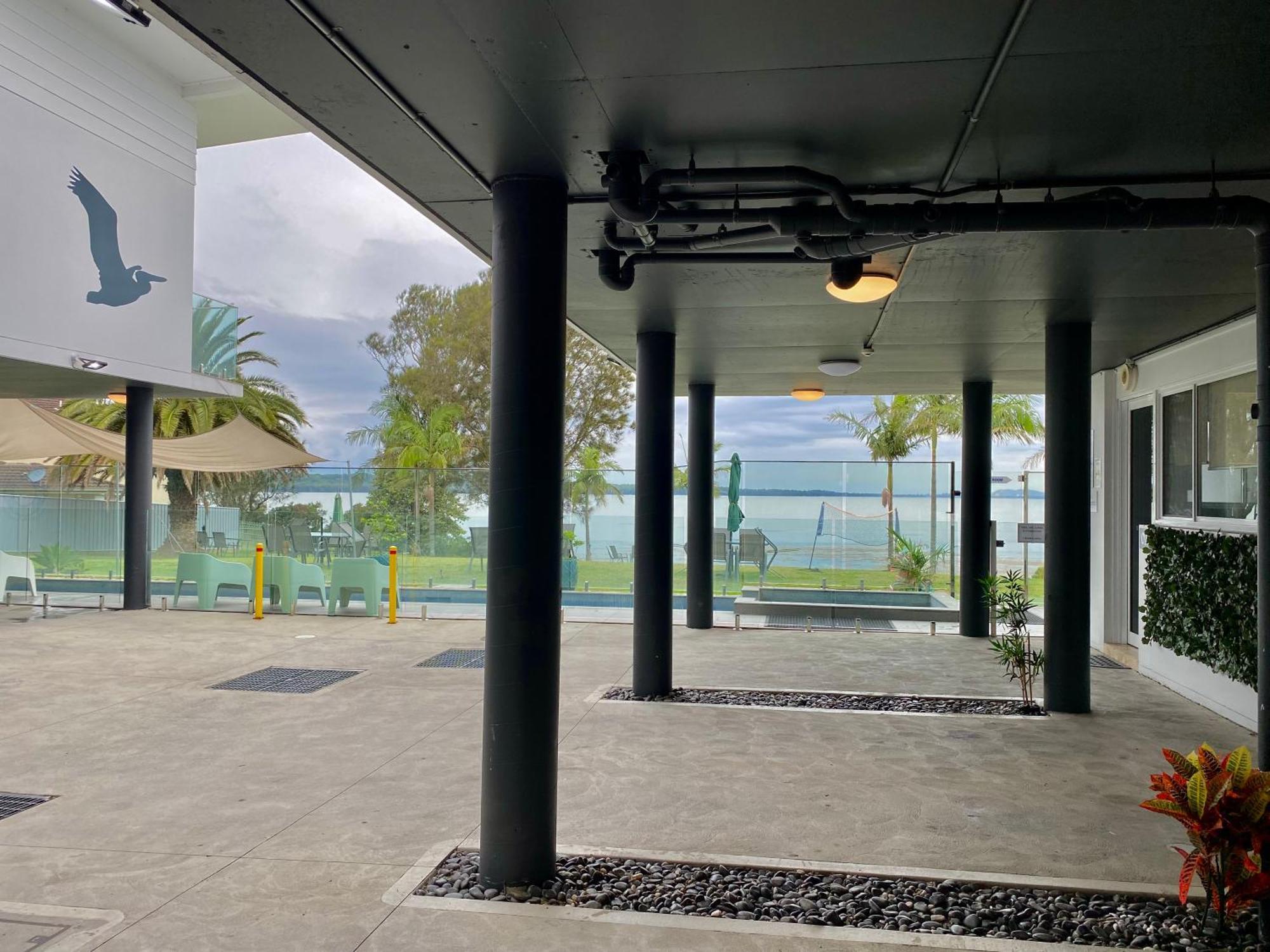 Lakes Aparthotel 4*