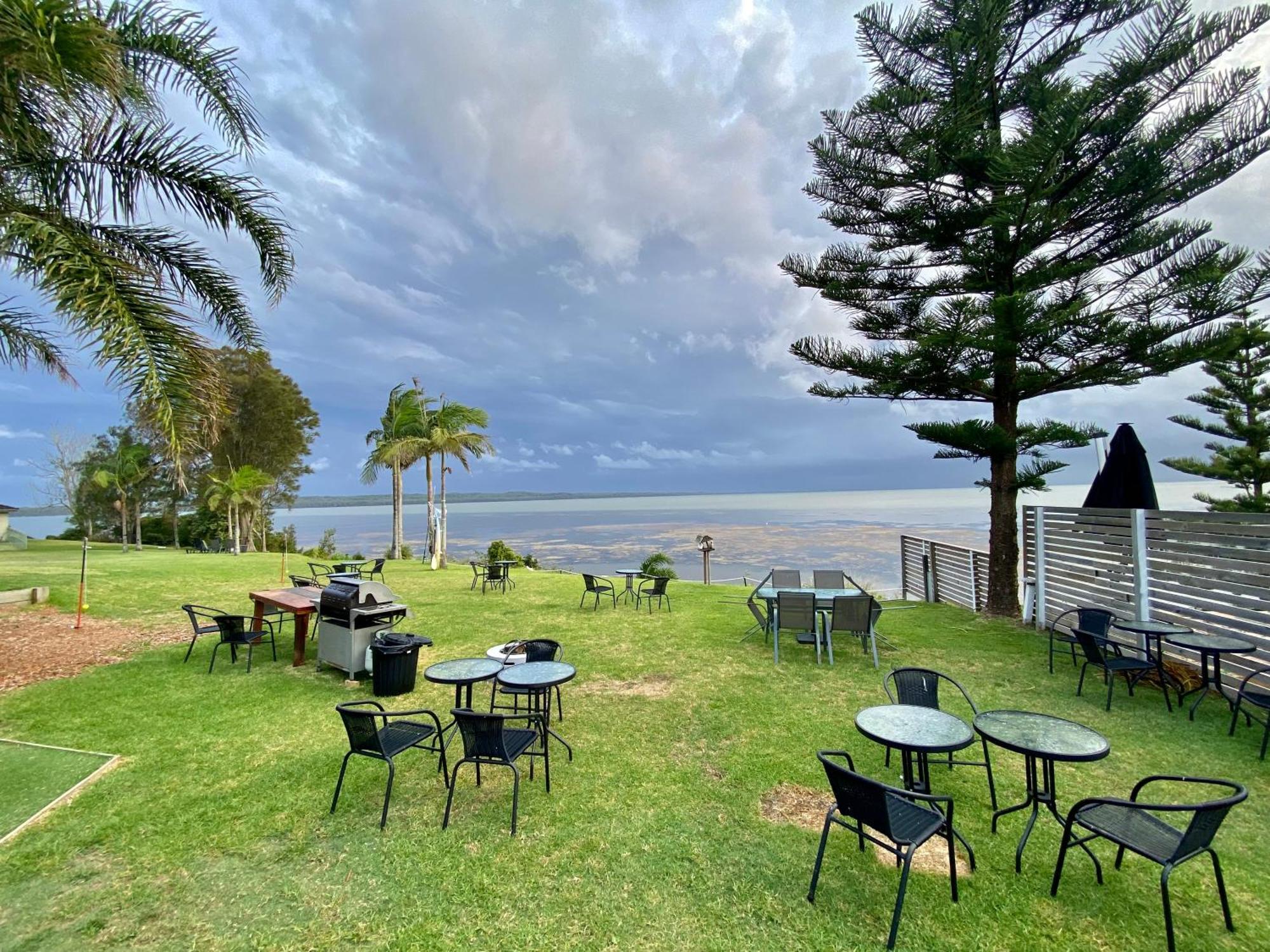 Lakes Aparthotel