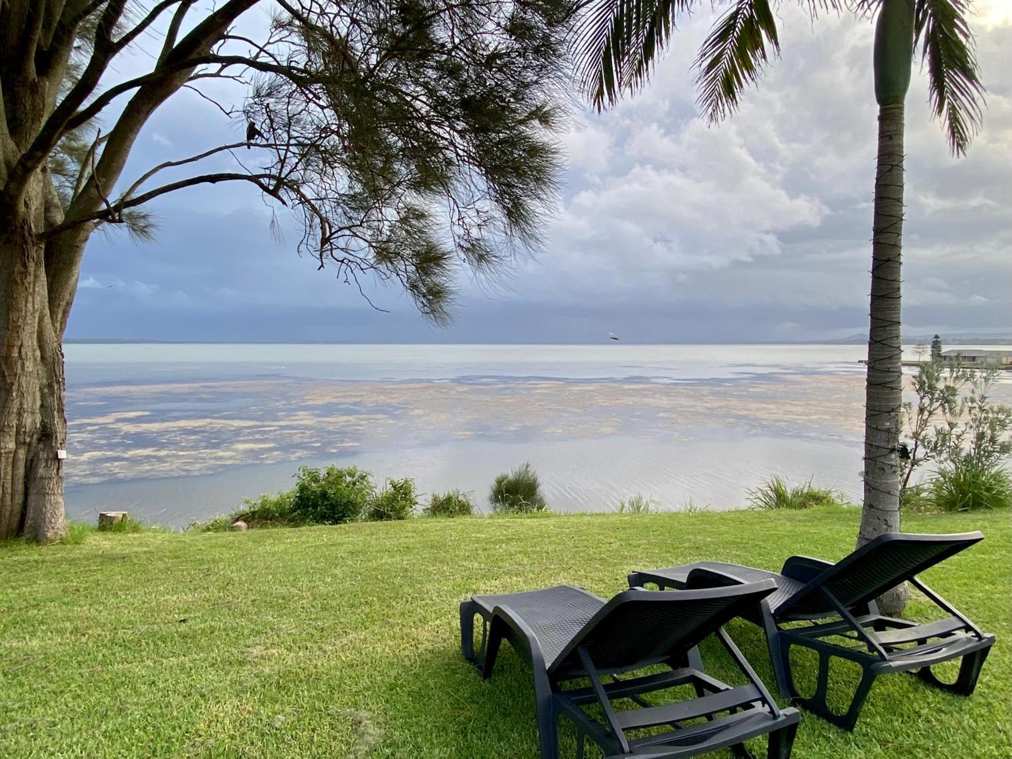 Lakes Aparthotel